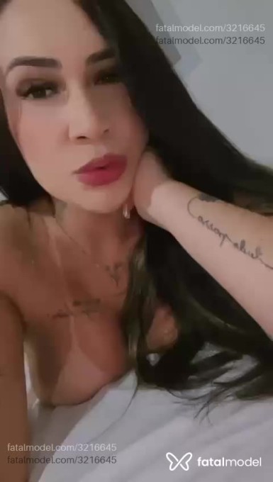 Acompanhante mulher morena (o) de olhos mel - Laís Fonseca Acompanhante mulher morena (o) de olhos mel - Laís Fonseca