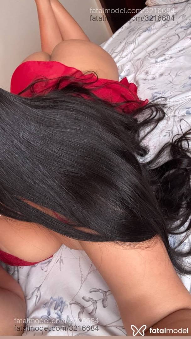 Acompanhante mulher morena (o) de olhos castanhos - Livia