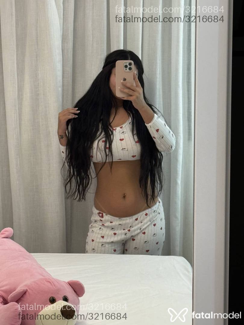 Acompanhante mulher morena (o) de olhos castanhos em Jaraguá do Sul - Livia