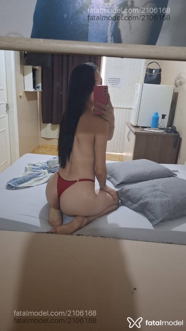 Acompanhante mulher com cabelo castanho de olhos castanhos - Maria Eduarda