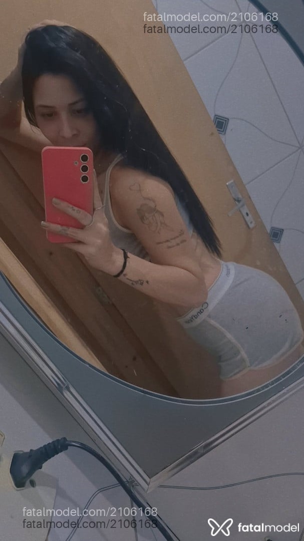 Acompanhante mulher com cabelo castanho de olhos castanhos - Maria Eduarda