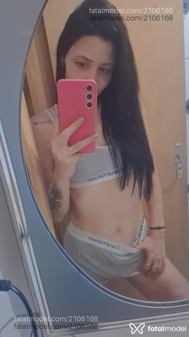 Acompanhante mulher com cabelo castanho de olhos castanhos - Maria Eduarda
