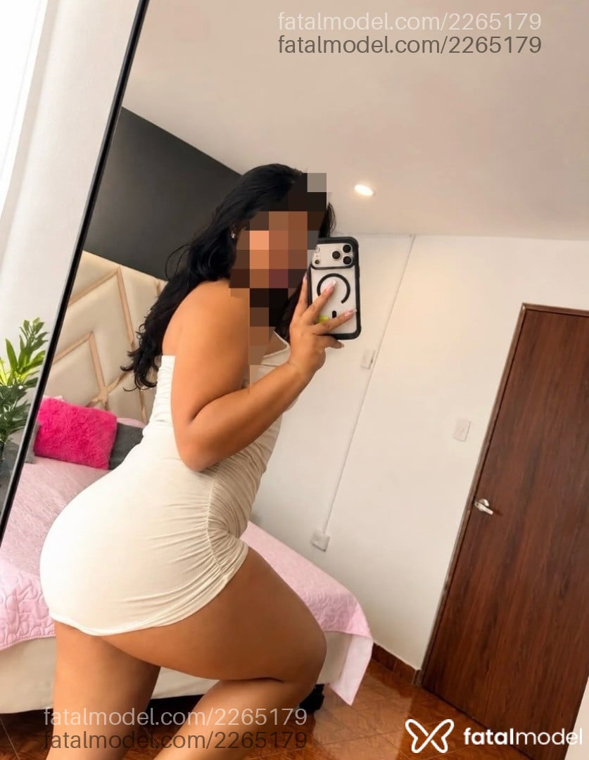 Acompanhante mulher ruiva (o) de olhos pretos - Mirely Andrade