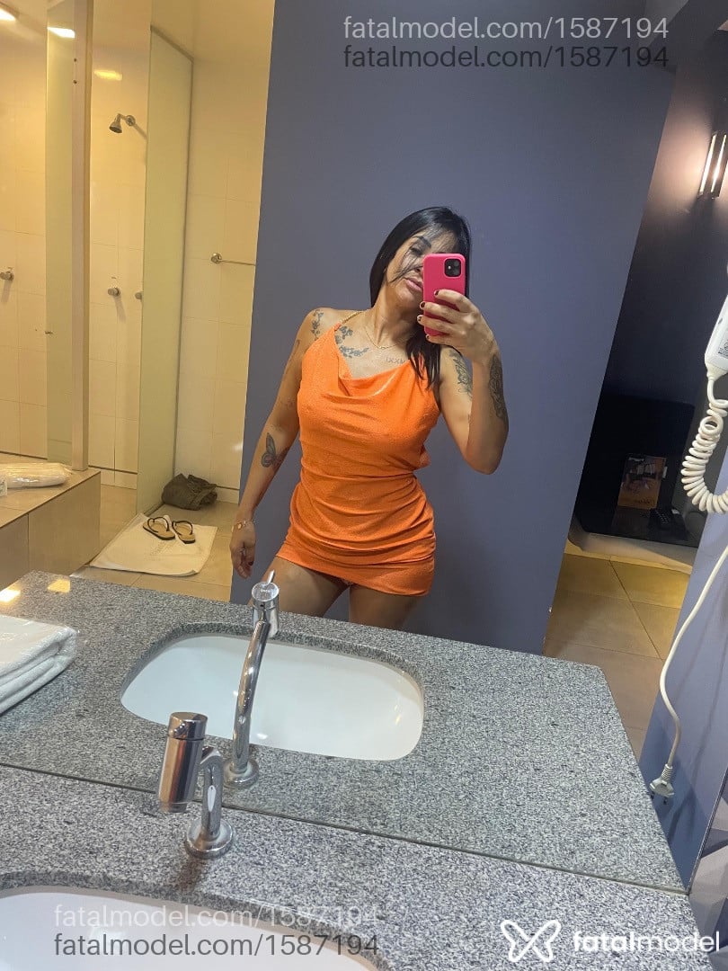 Acompanhante mulher morena (o) de olhos mel - Sheila Ferraz