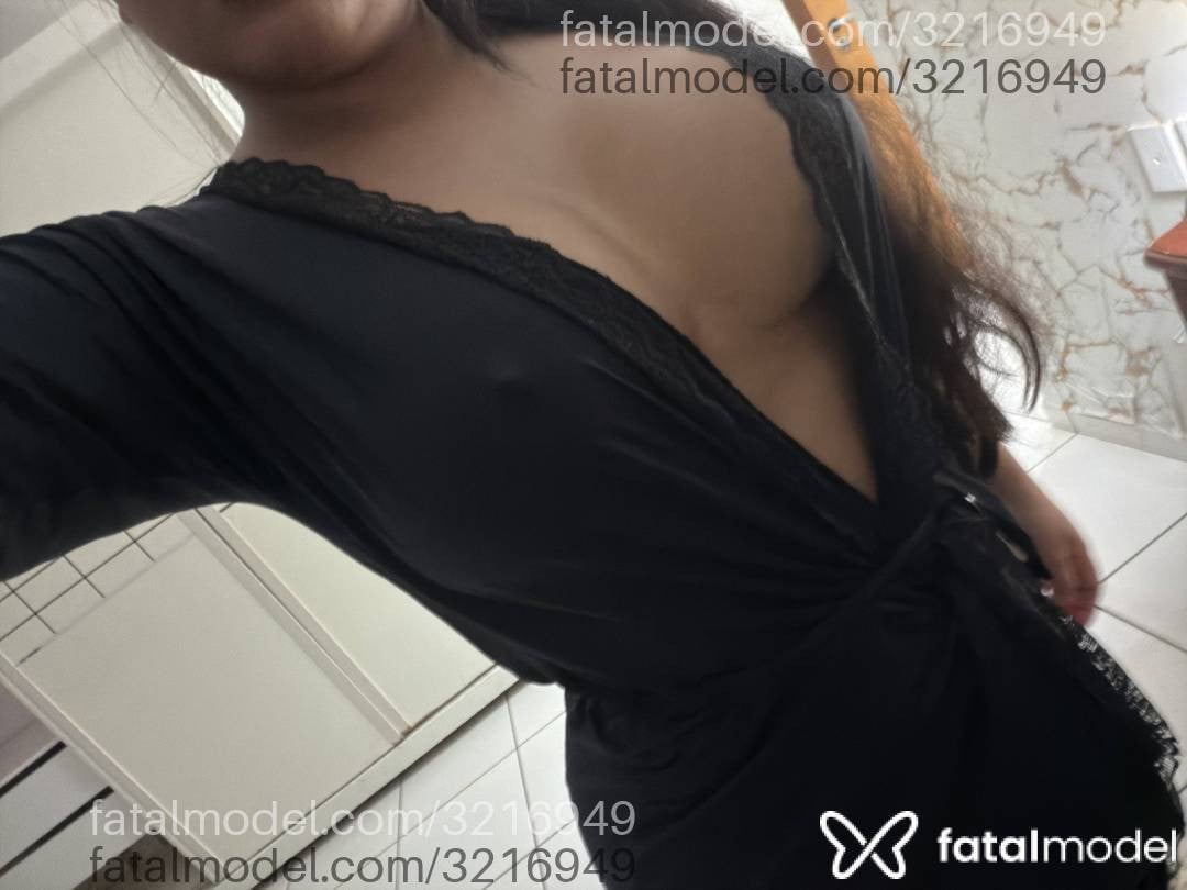 Acompanhante mulher morena (o) de olhos castanhos em Uberlândia - Valentina Melo
