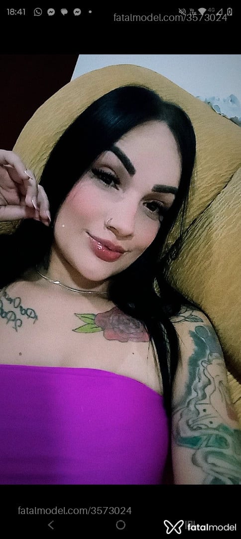 Acompanhante mulher morena (o) de olhos mel - Angel