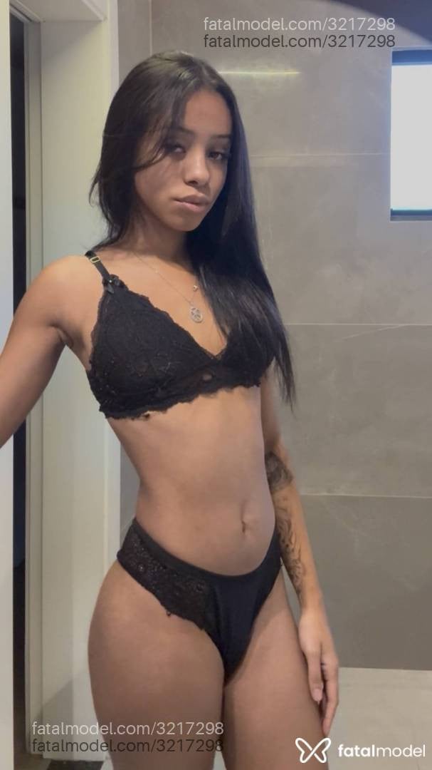 Acompanhante mulher morena (o) de olhos castanhos em Balneário Camboriú - Sthefany
