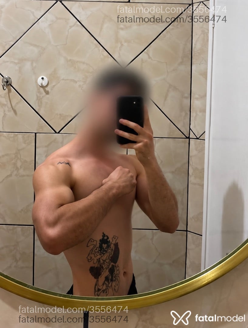 Acompanhante homem morena (o) de olhos castanhos - Bryan