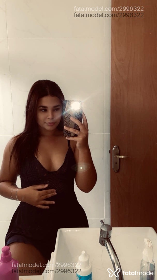 Acompanhante mulher morena (o) de olhos mel - Eloísa