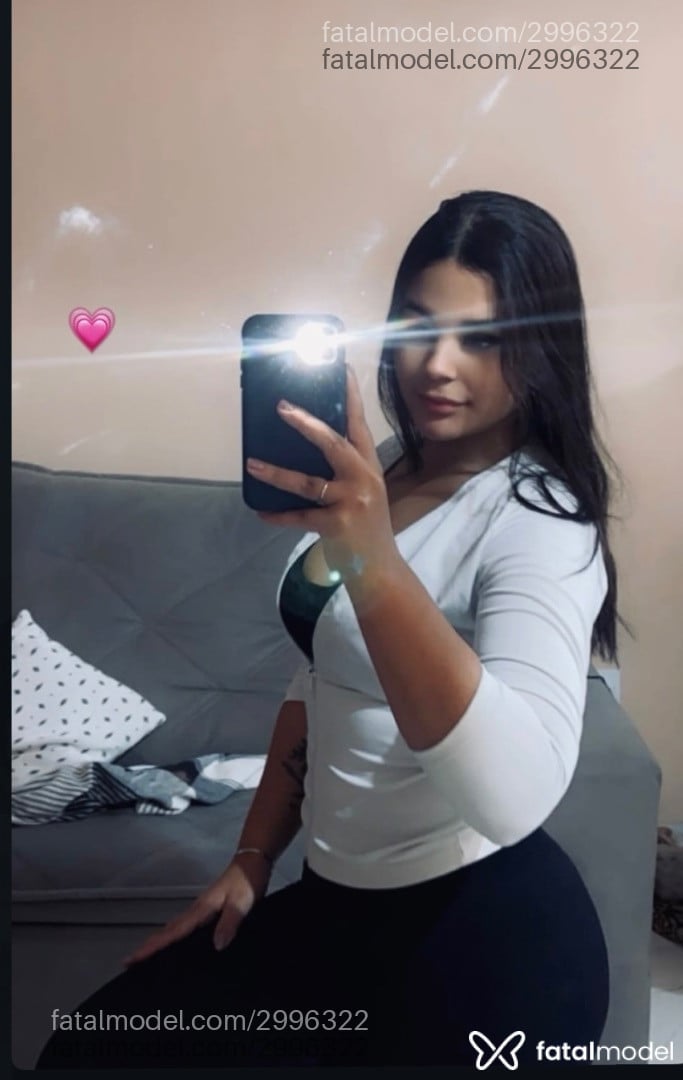 Acompanhante mulher morena (o) de olhos mel - Eloísa