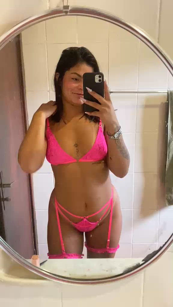 Acompanhante mulher morena (o) de olhos castanhos - Mel Mendes