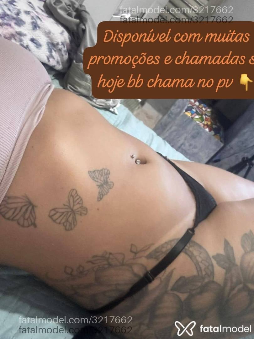 Acompanhante mulher loira (o) de olhos castanhos em Virtual - Bellynha