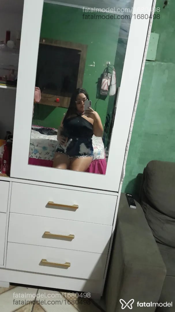 Acompanhante mulher morena (o) de olhos castanhos - Thifany Rufinno