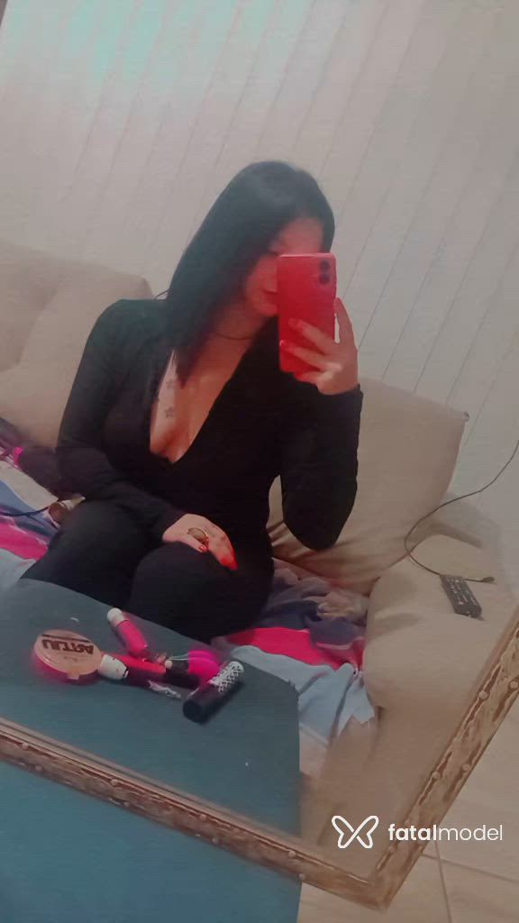 Acompanhante mulher morena (o) de olhos mel - Putadoanal Márryáh Acompanhante mulher morena (o) de olhos mel - Putadoanal Márryáh