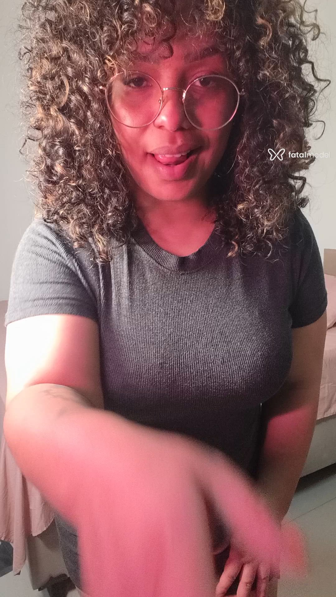 Acompanhante mulher com cabelo castanho de olhos castanhos - Marina Martínez