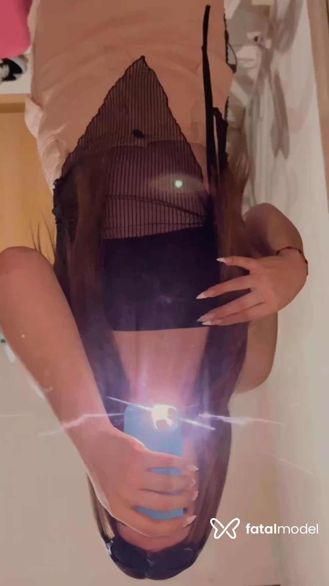 Acompanhante mulher trans loira (o) de olhos mel - Melissa