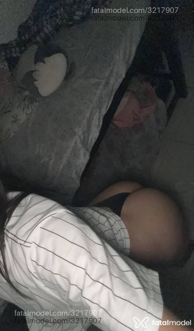 Acompanhante mulher trans loira (o) de olhos castanhos - Isabela Duarte