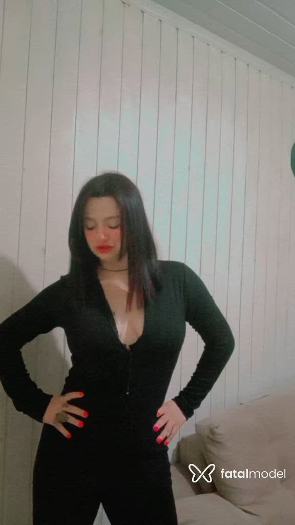 Acompanhante mulher morena (o) de olhos mel - Putadoanal Márryáh Acompanhante mulher morena (o) de olhos mel - Putadoanal Márryáh