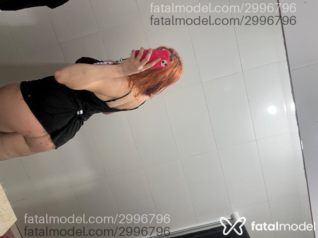 Acompanhante mulher ruiva (o) de olhos castanhos - Bruninha