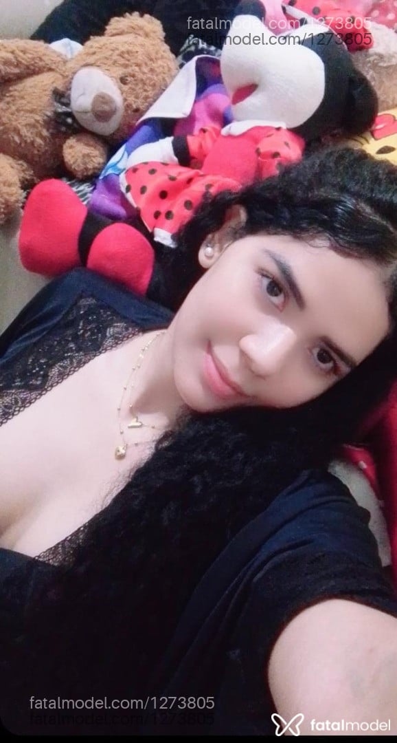 Acompanhante mulher morena (o) de olhos pretos - Ane Cristiane