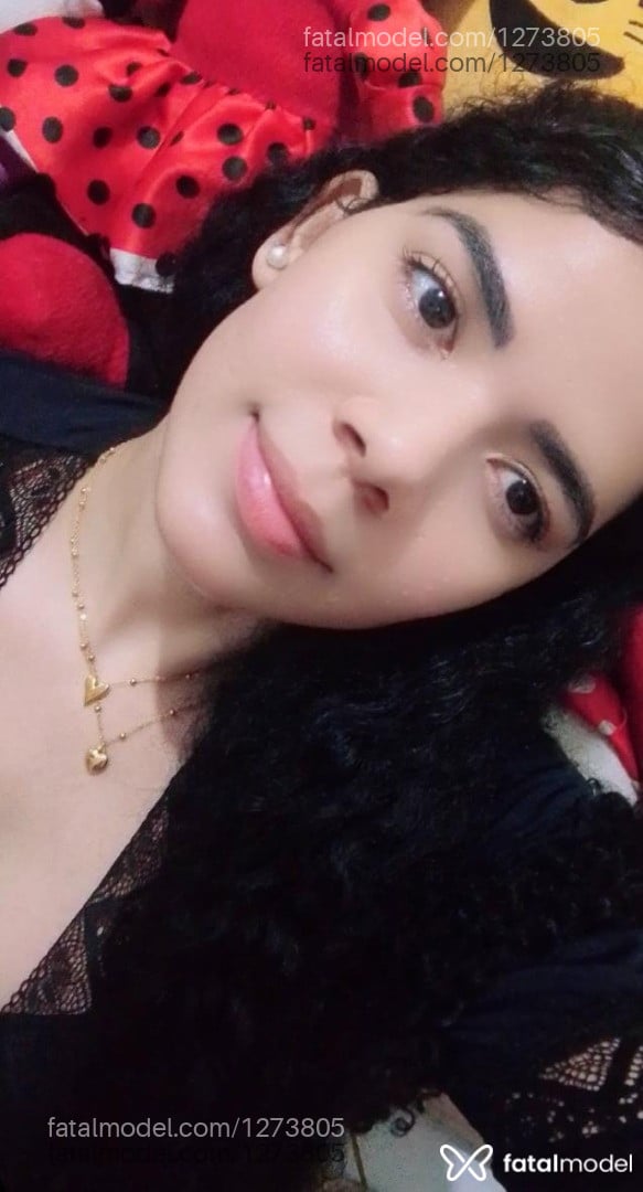 Acompanhante mulher morena (o) de olhos pretos - Ane Cristiane