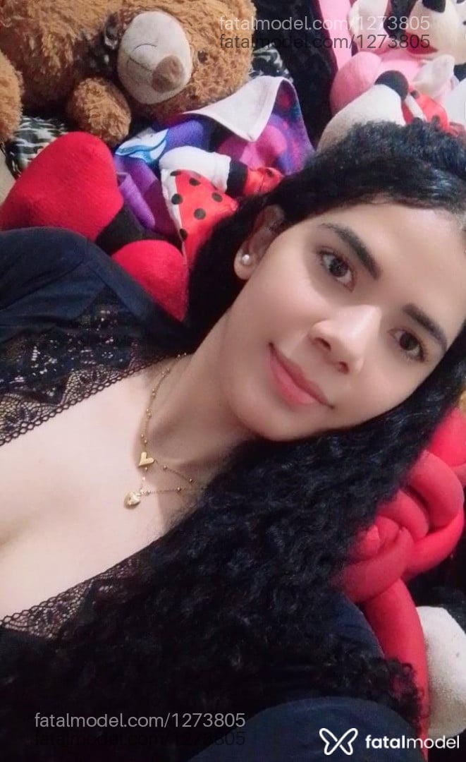 Acompanhante mulher morena (o) de olhos pretos - Ane Cristiane