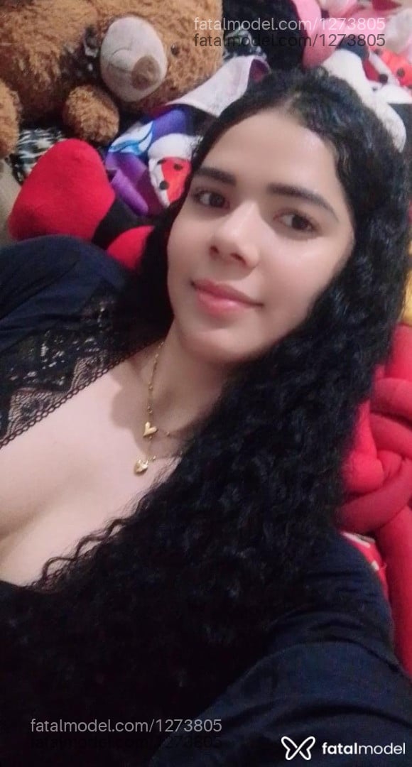 Acompanhante mulher morena (o) de olhos pretos - Ane Cristiane