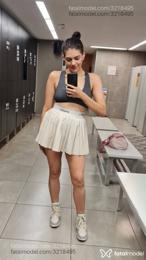 Acompanhante mulher com cabelo castanho de olhos castanhos em Brasília - Úrsula