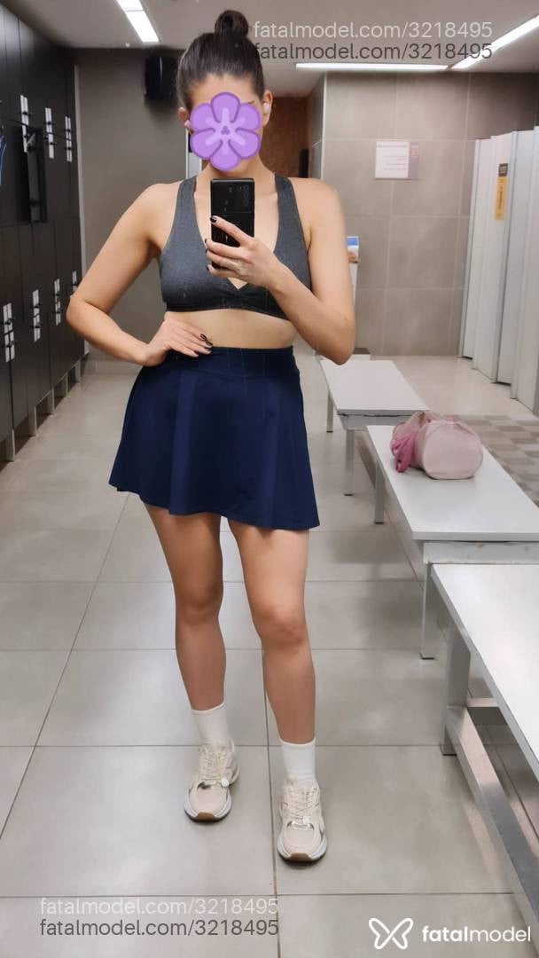 Acompanhante mulher com cabelo castanho de olhos castanhos - Úrsula