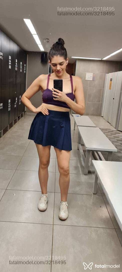 Acompanhante mulher com cabelo castanho de olhos castanhos em Brasília - Úrsula