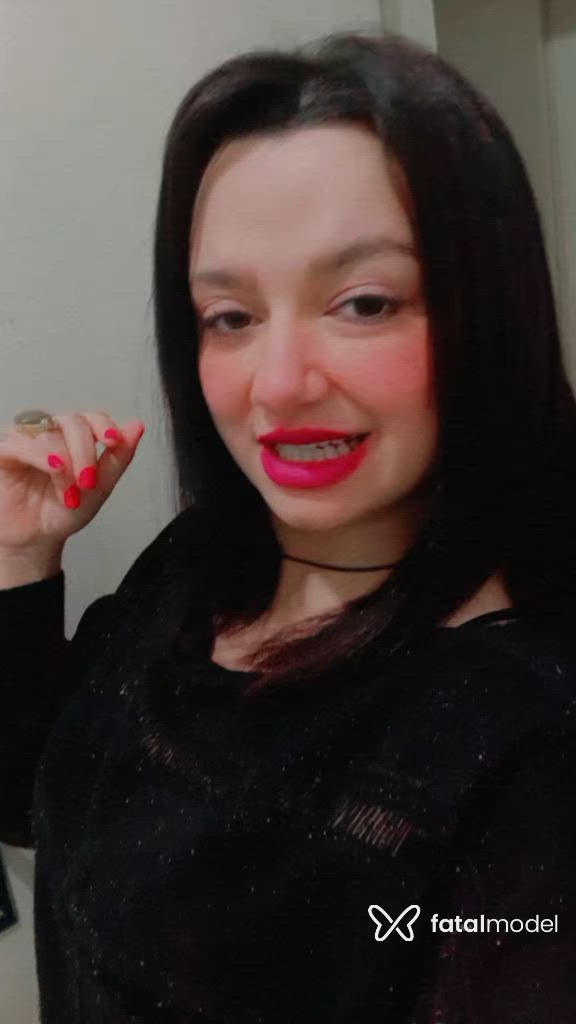 Acompanhante mulher morena (o) de olhos mel - Putadoanal Márryáh Acompanhante mulher morena (o) de olhos mel - Putadoanal Márryáh