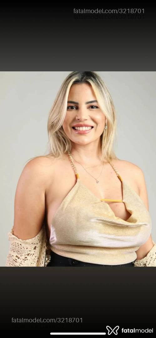 Acompanhante mulher com cabelo castanho de olhos pretos em São Paulo - Aurora