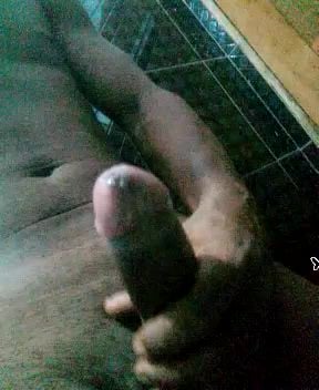 Acompanhante homem com cabelo castanho de olhos pretos - Blacknegão