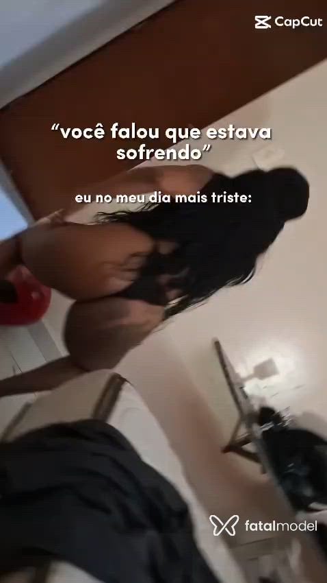 Acompanhante mulher morena (o) de olhos pretos - Camilla