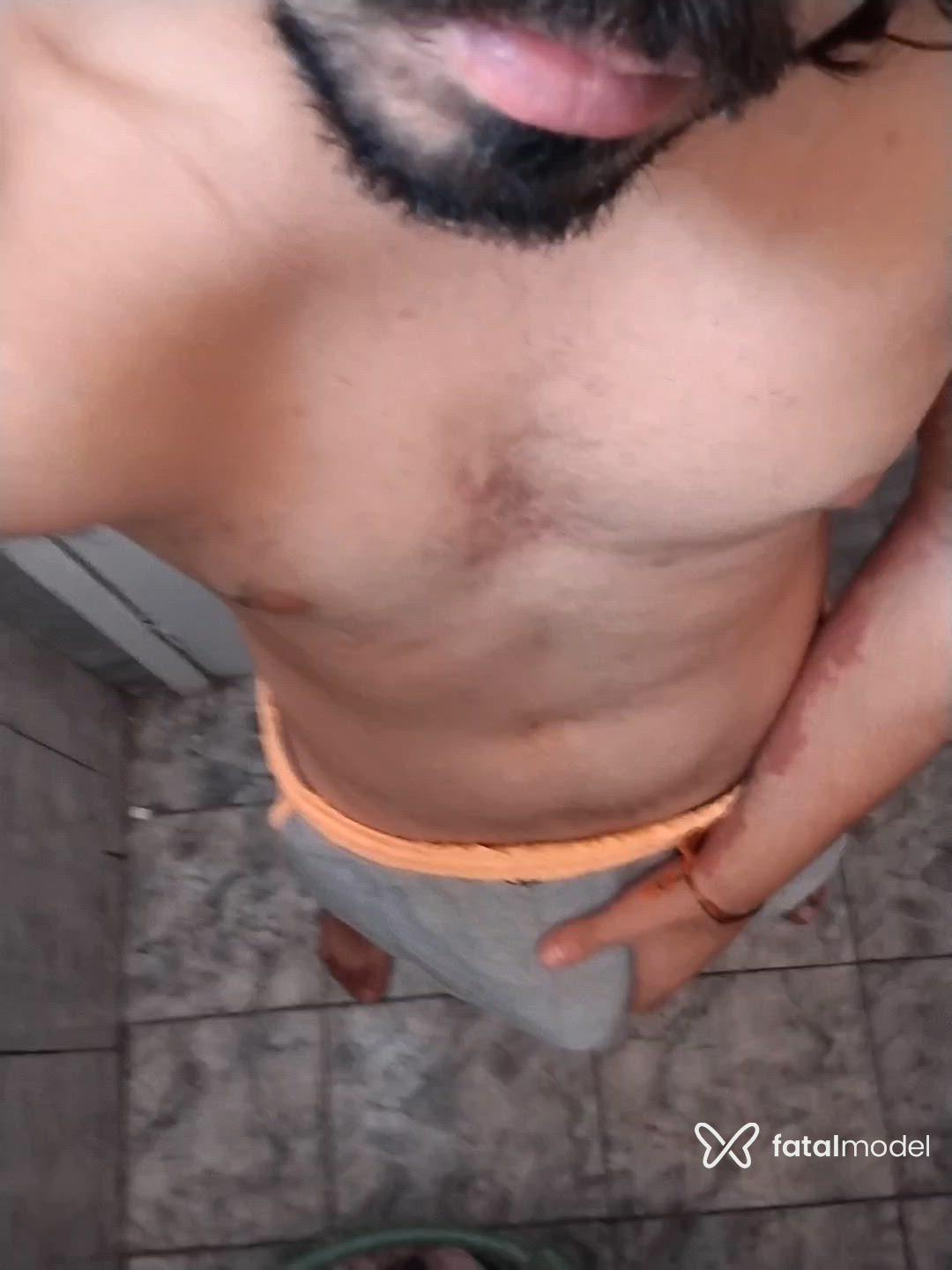 Acompanhante homem morena (o) de olhos castanhos - Lucas Acompanhante homem morena (o) de olhos castanhos - Lucas