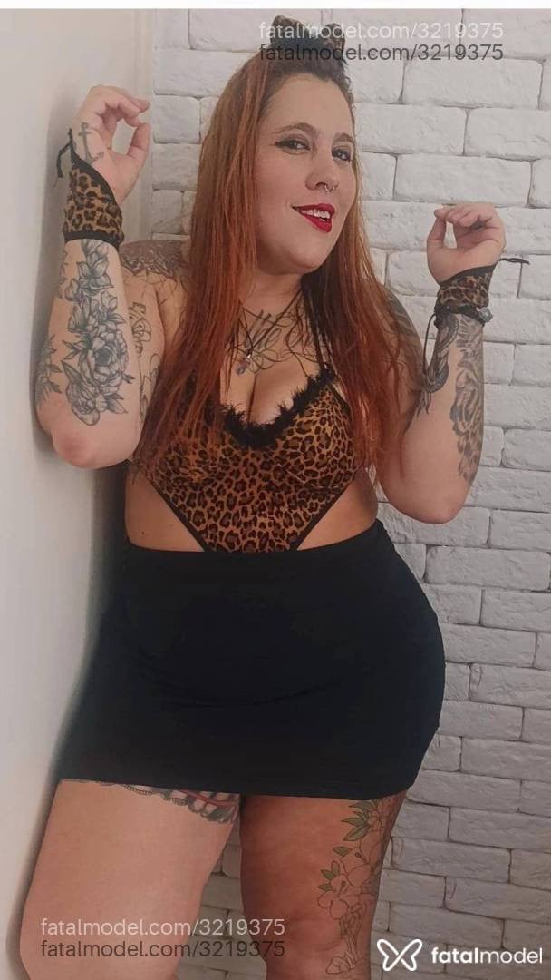 Acompanhante mulher ruiva (o) de olhos castanhos - Patyruivinha