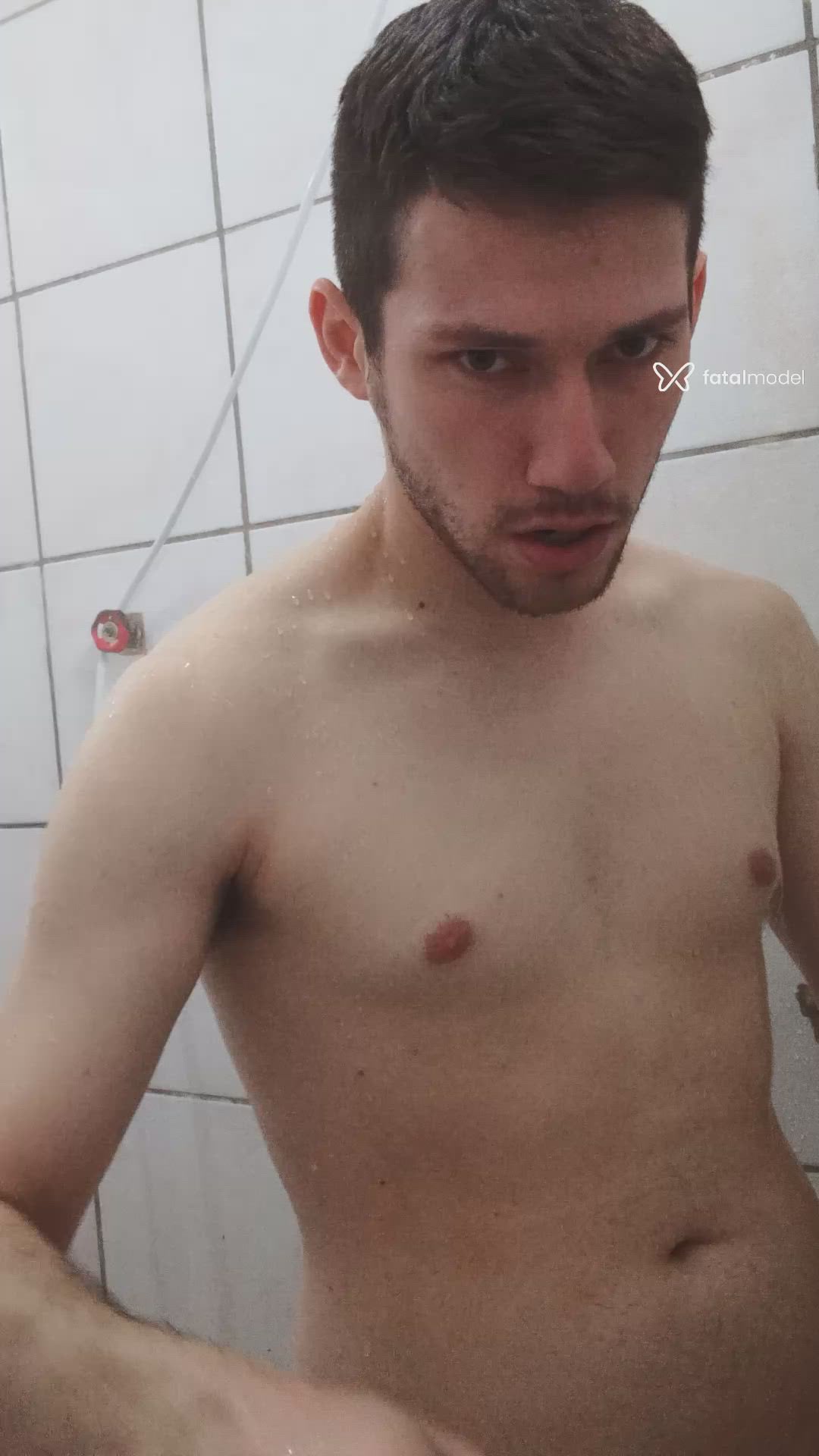 Acompanhante homem com cabelo castanho de olhos mel - Caleb