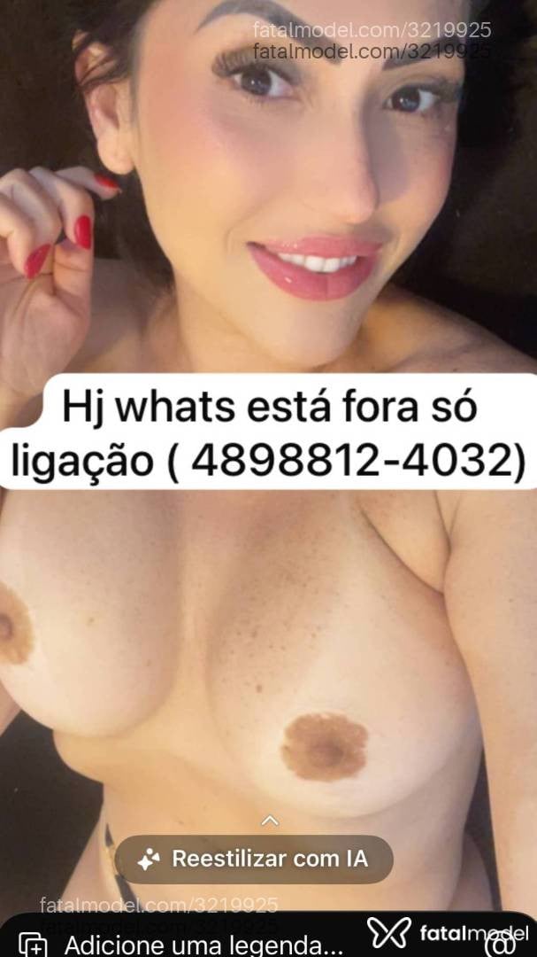Acompanhante mulher morena (o) de olhos pretos - Fernanda