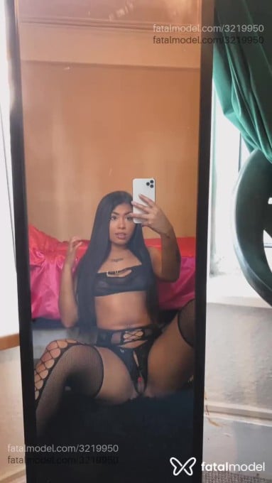 Acompanhante mulher com cabelo castanho de olhos castanhos em São Mateus - Brenda