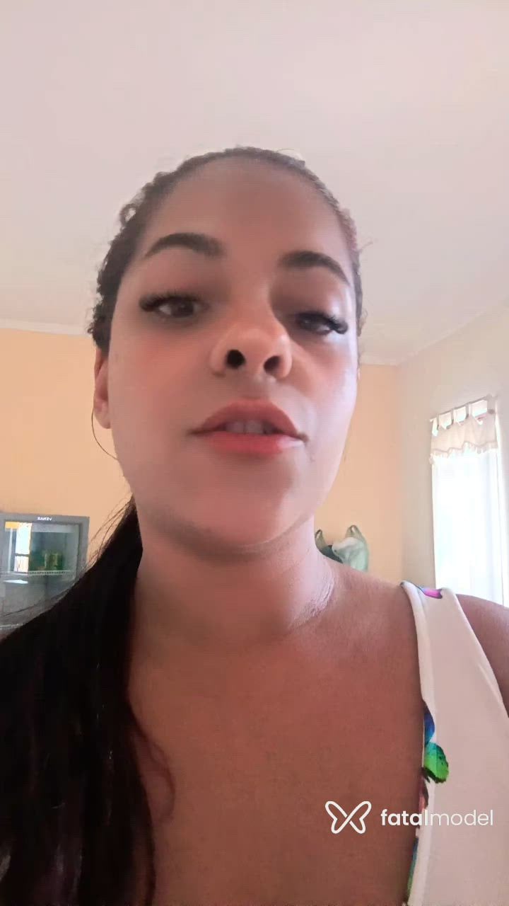 Acompanhante mulher com cabelo castanho de olhos castanhos - Bruninhaasurfis Acompanhante mulher com cabelo castanho de olhos castanhos - Bruninhaasurfis