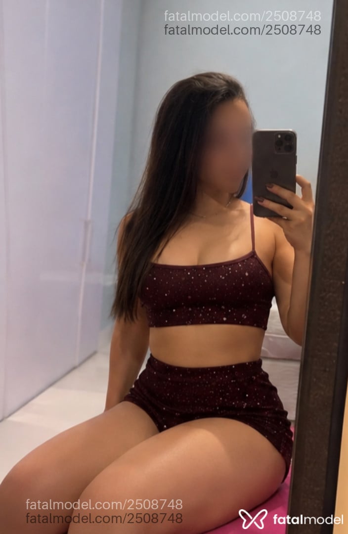Acompanhante mulher com cabelo castanho de olhos pretos - Jessica