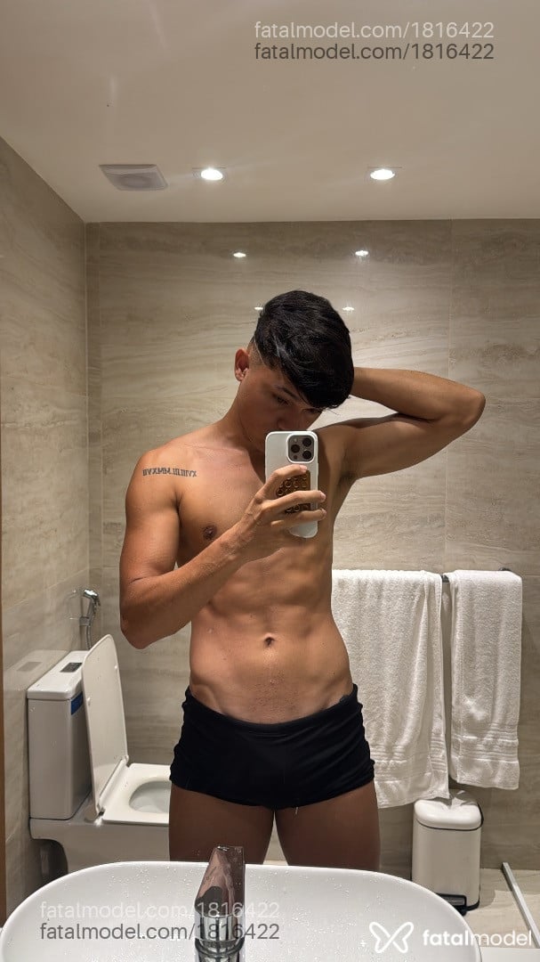 Acompanhante homem morena (o) de olhos castanhos - Luan Alencar