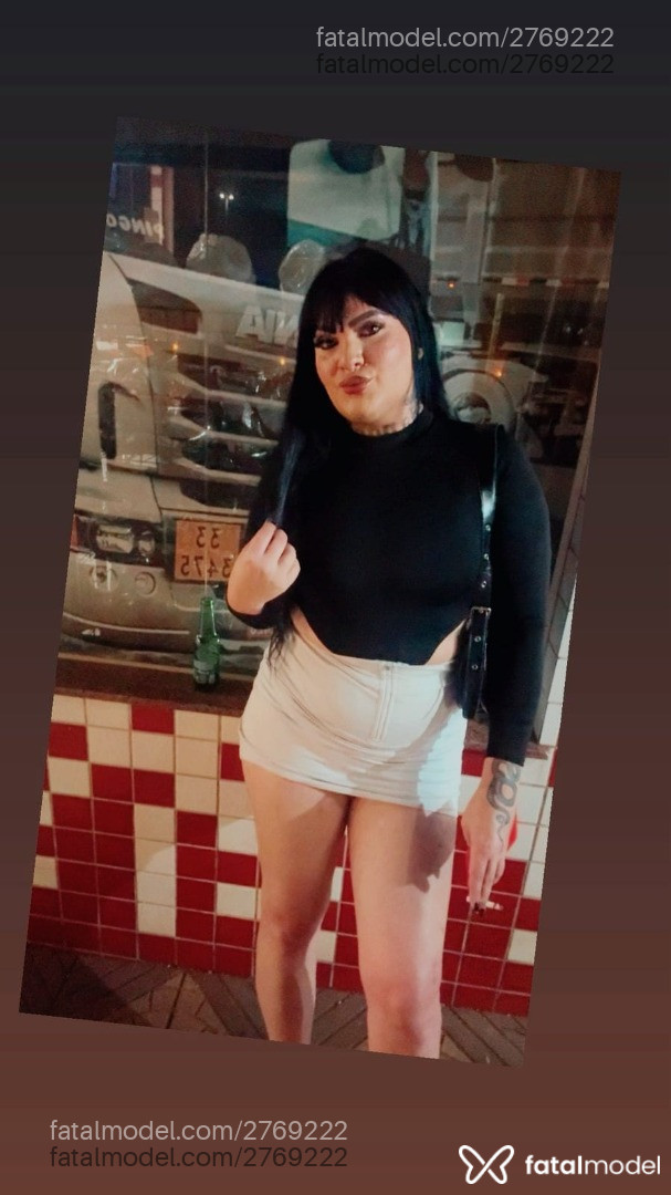 Acompanhante mulher trans morena (o) de olhos castanhos - Thabata Acompanhante mulher trans morena (o) de olhos castanhos - Thabata