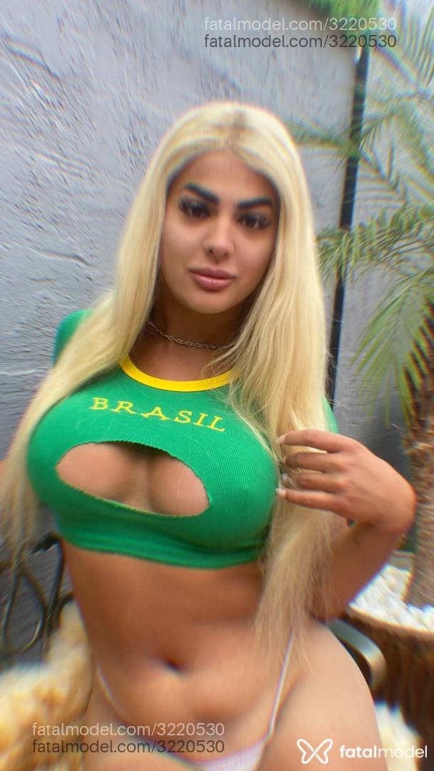 Acompanhante mulher trans loira (o) de olhos castanhos - Kauany Custódio