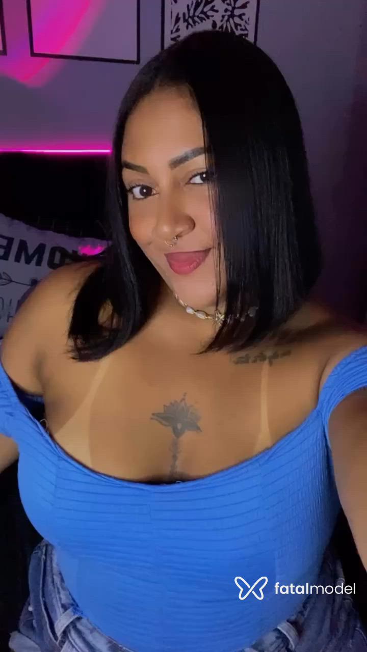 Acompanhante mulher com cabelo castanho de olhos castanhos - Maya Prado