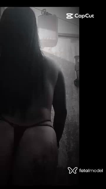 Acompanhante mulher morena (o) de olhos pretos - Morena Mel