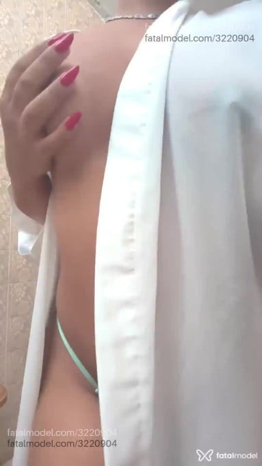 Acompanhante mulher morena (o) de olhos castanhos em Curitiba - Karina Meireles