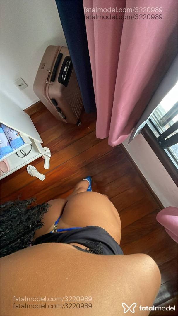 Acompanhante mulher morena (o) de olhos castanhos em Macaé - Anna Liz