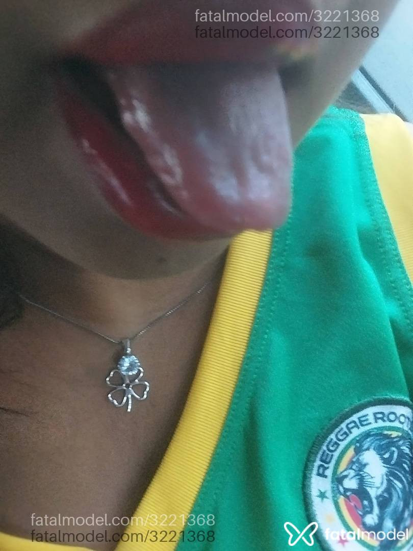 Acompanhante mulher com cabelo castanho de olhos castanhos em Rio de Janeiro - Sara Moura