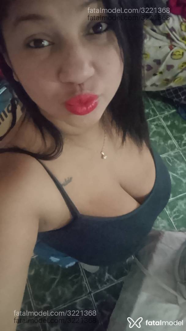 Acompanhante mulher com cabelo castanho de olhos castanhos - Sara Moura